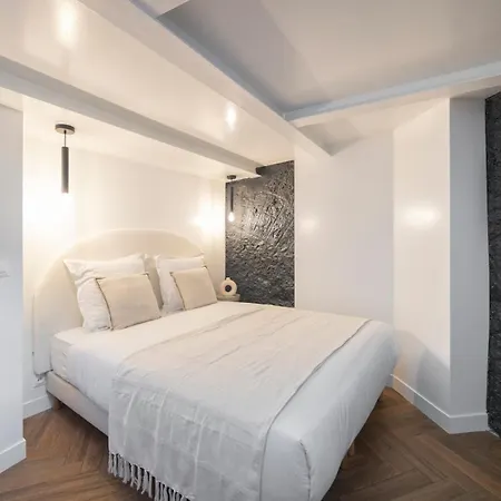 Modern In Nation Apartment